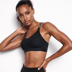 Victoria’s Secret Incredible Lightweight Bra